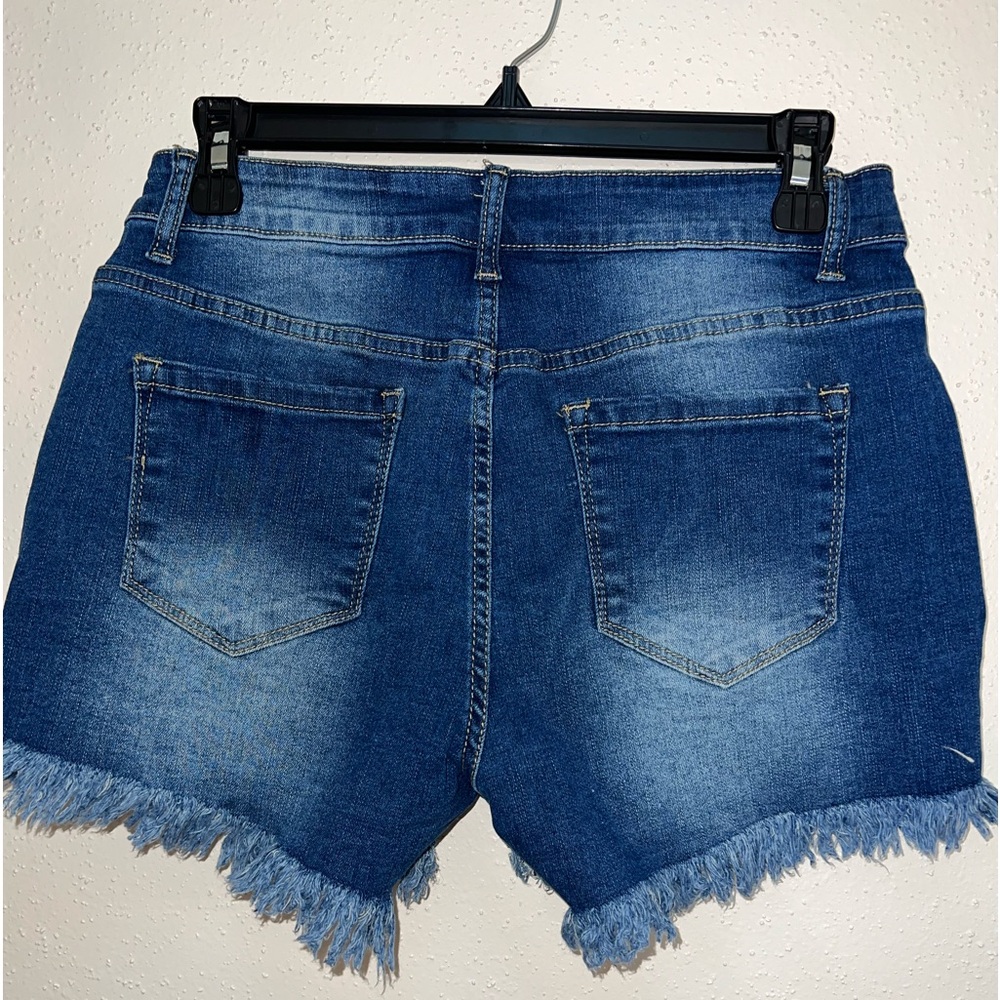 Luvamia‎ - Picture 3 of 7